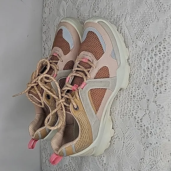 Ecco biom C knit trail running training white tan pink athletic shoes sz 8