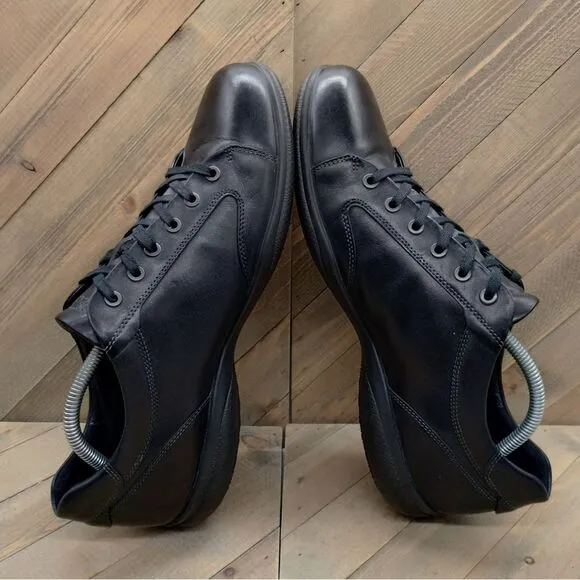 ECCO Mens Triple Black Leather Casual Sneakers Size 44‎ USA Size 10/10.5