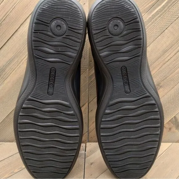 ECCO Mens Triple Black Leather Casual Sneakers Size 44‎ USA Size 10/10.5