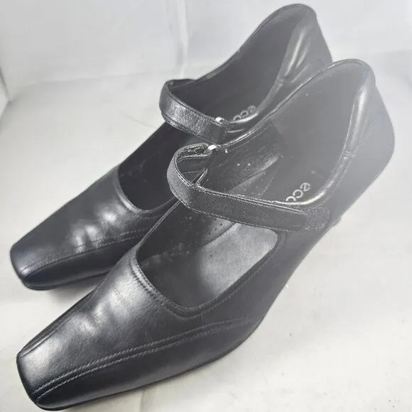 Ecco  Women's Black Leather Heels Shoes Size 7.5