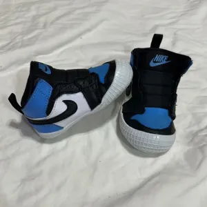 EEUC NIKE AIR JORDAN 1 RETRO UNC TOE TODDLER CRIB SHOES! 3.5