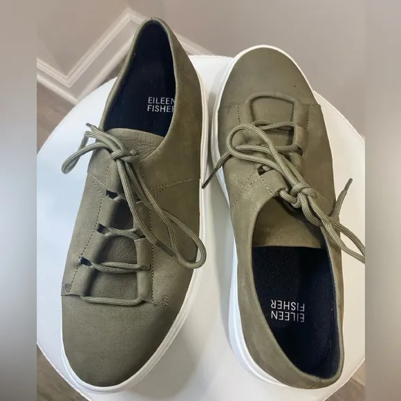 Eileen Fisher Prescot Sneaker 6.5 Olive Green Nubuck Platform Lace-Up Shoes