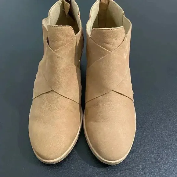 Eileen Fisher Shoes Booties Cut Out Tan Leather Minimalist Modern Classic