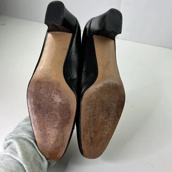 el corte ingles black leather kitten heel shoes with gold bow size 37