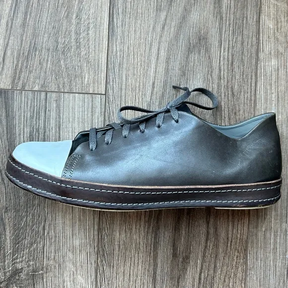 Emporio Armani Grey Leather Sneakers | 43