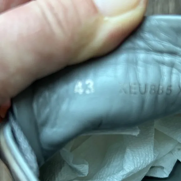 Emporio Armani Grey Leather Sneakers | 43