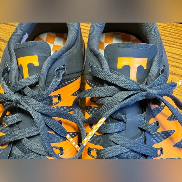 EUC Nike Free TR 5.0 V6 TB Tennessee Vols Smokey Gray Shoes Men’s 7 women 8.5