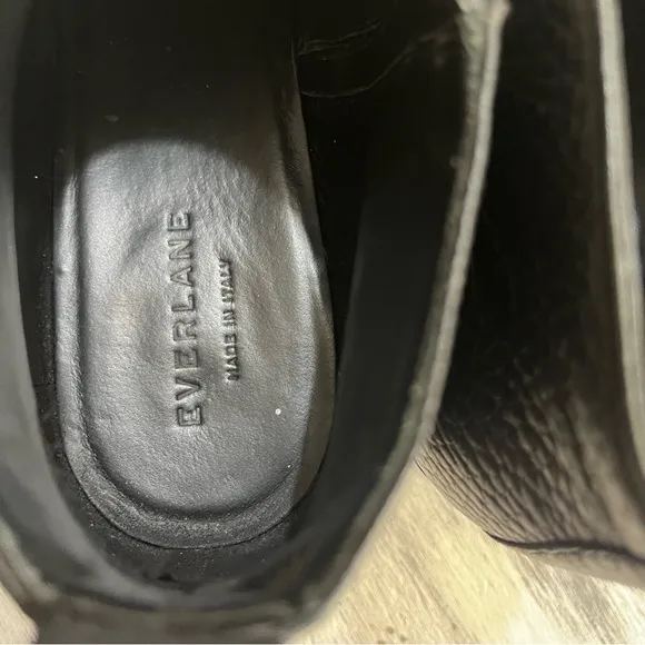 Everlane Ankle Boots Sleek Black pebbled Design size 10