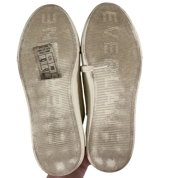 Everlane The Day Sneaker in Parchment leather low top lace up round toe cream 6