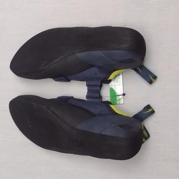 EVOLV Defy Blue Mountain Rock Climbing Athletic Shoes