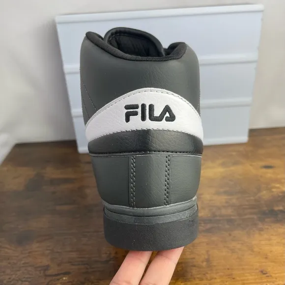 FILA MSRP $85.99 VULC 13 MEN'S  MID PLUS HI TOP SNEAKERS SHOES 10 11.5 Black