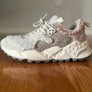 Flower mountain teddy shearling shoes