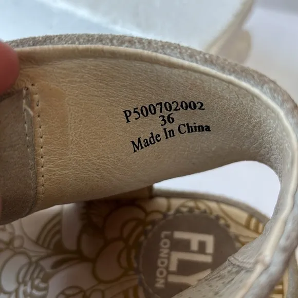 Fly London laceUp sandal comfortable size 36 Fly London comfort walking shoe