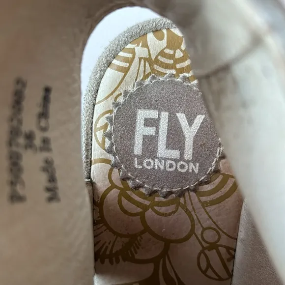 Fly London laceUp sandal comfortable size 36 Fly London comfort walking shoe