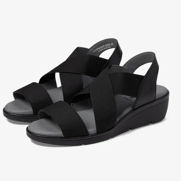 FLY LONDON NOLI056FLY Black Wedge Heels NWT