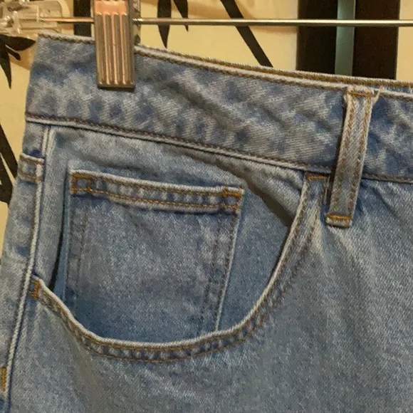 Forever 21 Women’s Diamond Tassels Distressed Blue Wash Denim Shorts