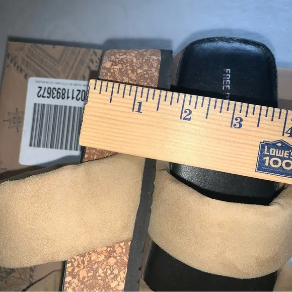 FREE PEOPLE Fairmount Flared Sandals / Pancake tan suede new in box size 9