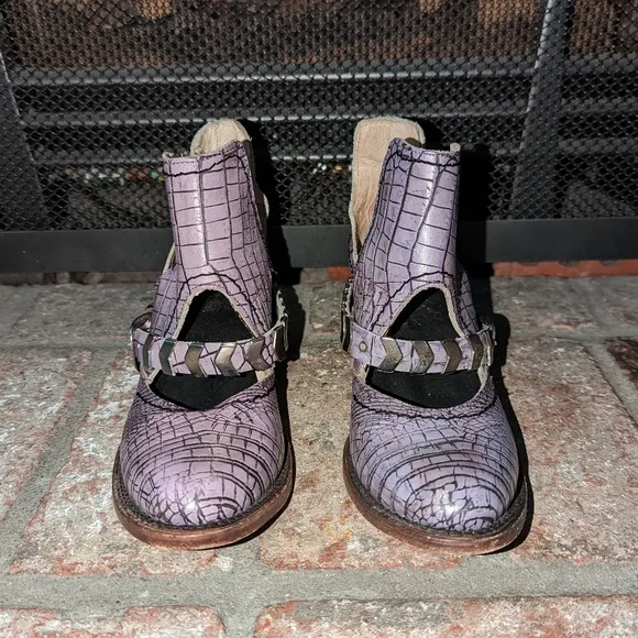 FreeBird Blade Purpule Croco size 6