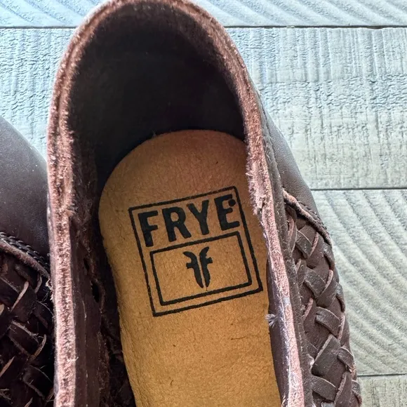 FRYE - Brown Woven Oxford Women’s shoes/heels Size 11B NWOT
