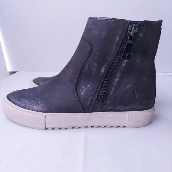 Frye Gia Lug Zip Black Shimmer Bootie Women's Sz 9.5