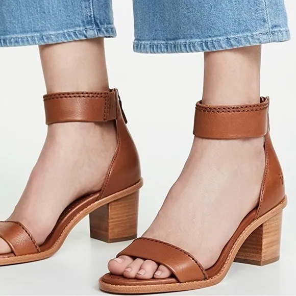 FRYE Women’s 6.5M Cognac Brielle Back Zip Dress Sandal Heels Leather Ankle Strap