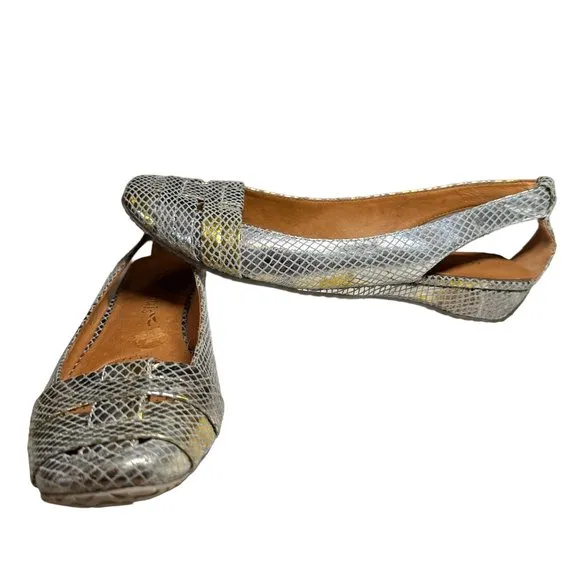 Gentle Souls It’s So Fun Gold Metallic Animal Embossed Leather Shoes 8.5M