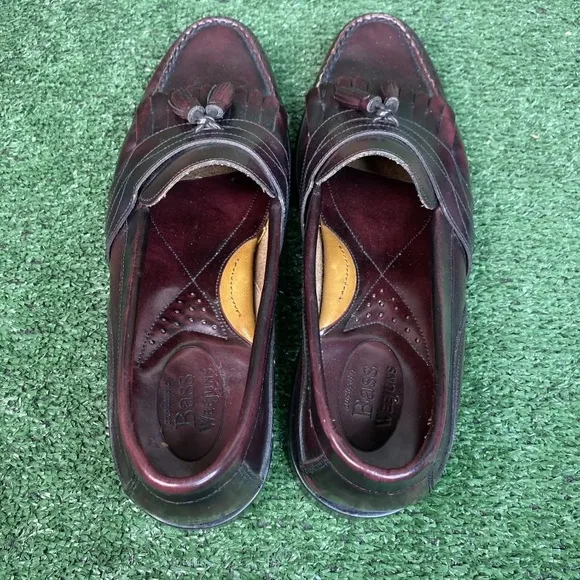GH Bass &amp; Co. Weejuns Shoes Men Burgundy Tassel Loafers Leather Casual Size 12