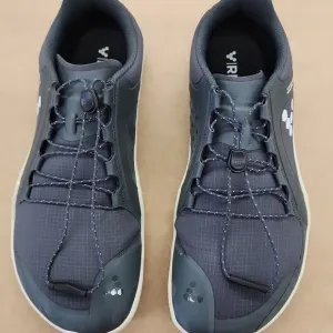 Gray Athletic Shoes with Toggle Laces