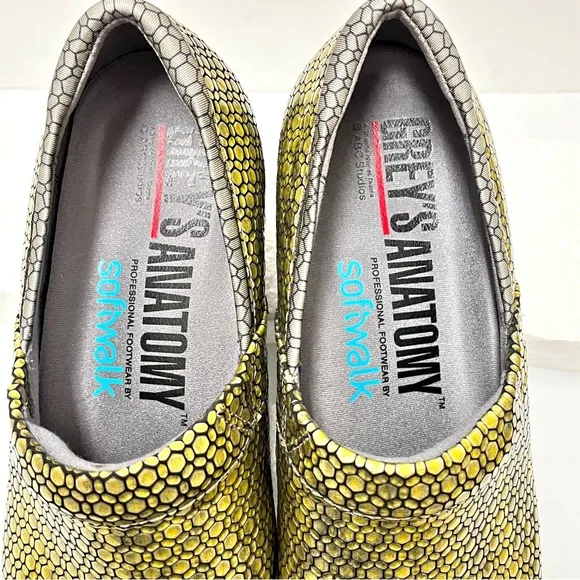 Grey’s Anatomy Softwalk Meredith Clogs Size 8.5 EUC