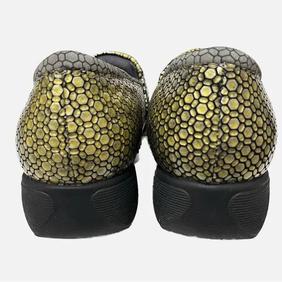 Grey’s Anatomy Softwalk Meredith Clogs Size 8.5 EUC