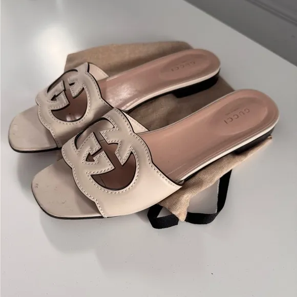 Gucci Cream Mules Sleek Design