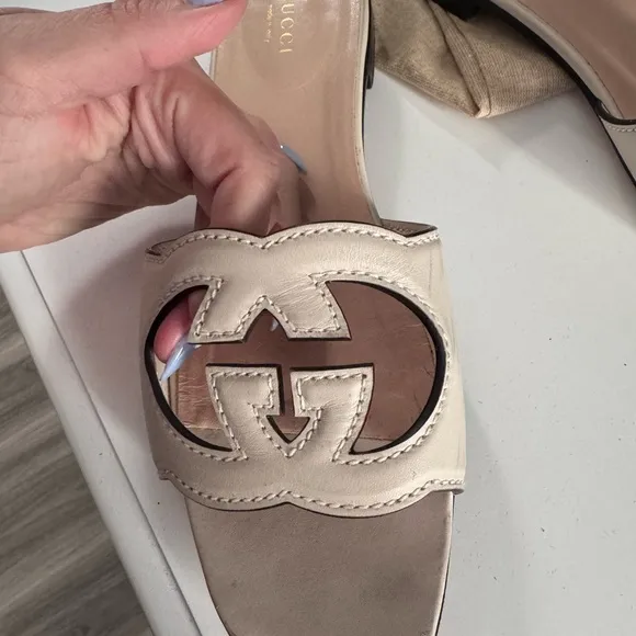 Gucci Cream Mules Sleek Design