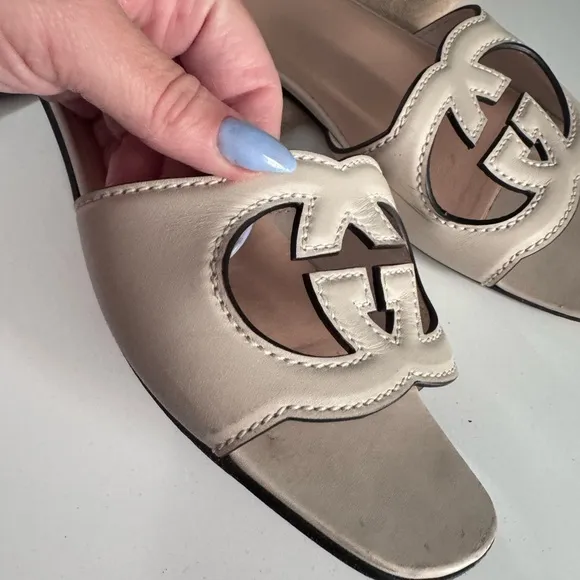 Gucci Cream Mules Sleek Design