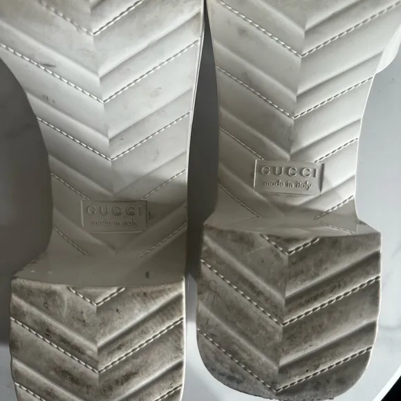 Gucci White Mules Sleek Minimalist Design
