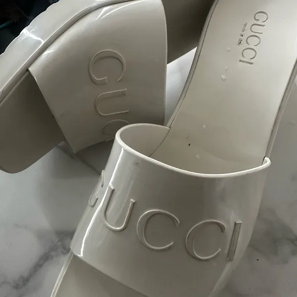 Gucci White Mules Sleek Minimalist Design