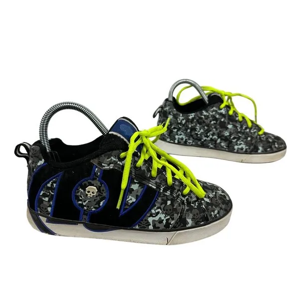 Heelys Youth Size 5 Shoes With Wheels - Skull &amp; Camo Pattern Black/Blue Trim
