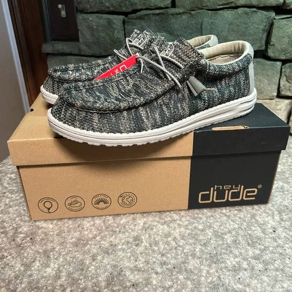 Hey Dude Mens Shoes - Camo NWT