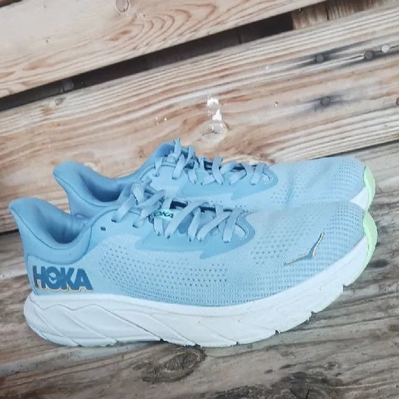 Hoka Arahi 7  Blue Athletic Shoes