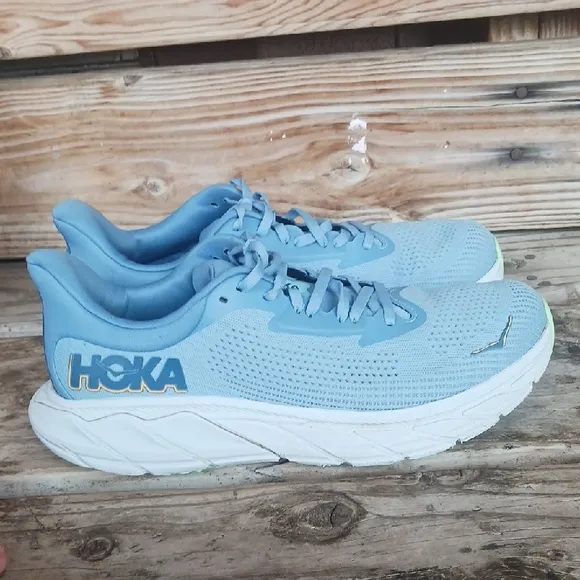 Hoka Arahi 7  Blue Athletic Shoes
