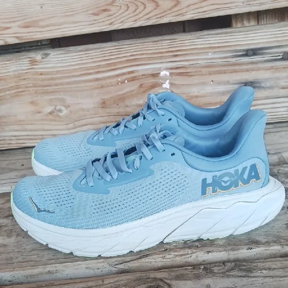 Hoka Arahi 7  Blue Athletic Shoes