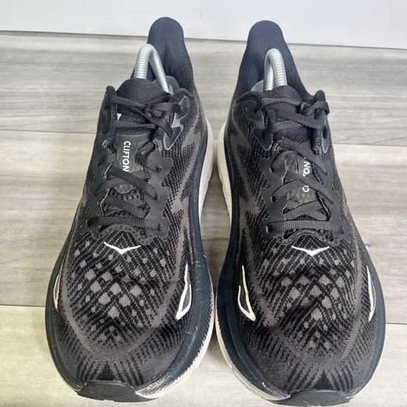 Hoka Clifton 9 Black Shoes Men’s 9.5 Running Walking Comfortable Sneakers Gym