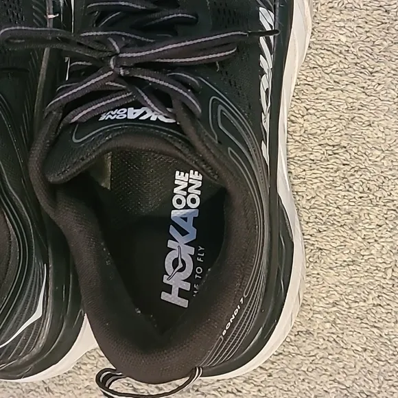 Hoka One One Bondi 7 Black and White Running Shoes Size 8.5D