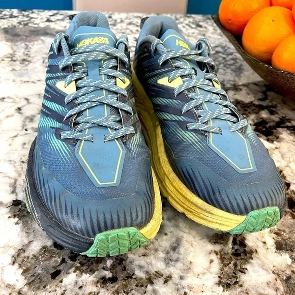 Hoka One One Speedgoat Running Shoes woman’s size 10.5