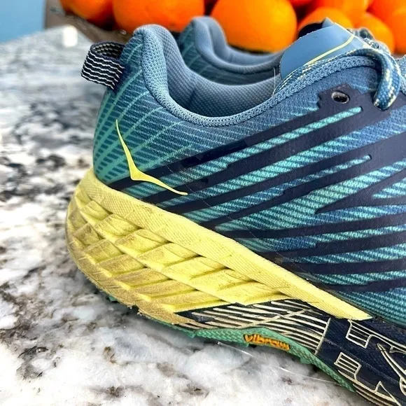 Hoka One One Speedgoat Running Shoes woman’s size 10.5