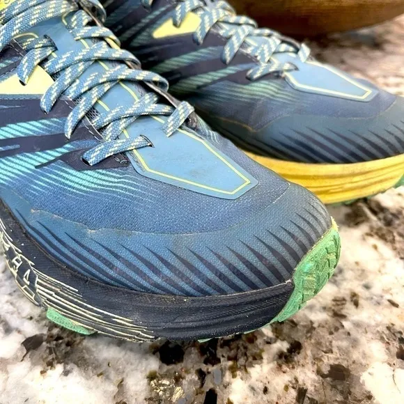 Hoka One One Speedgoat Running Shoes woman’s size 10.5