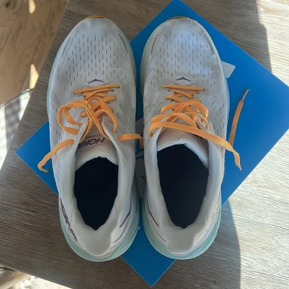 HOKA ONE ONE WMNS  CLIFTON 8 LACE UP RUNNING TRAINING SHOES blanc de blanc/white