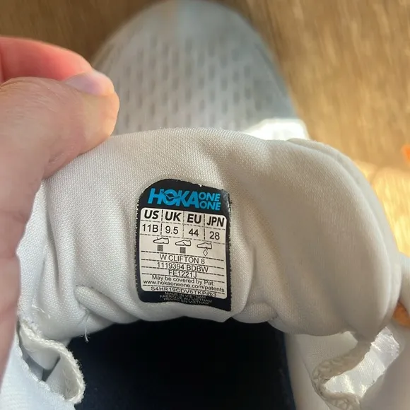 HOKA ONE ONE WMNS  CLIFTON 8 LACE UP RUNNING TRAINING SHOES blanc de blanc/white