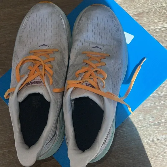 HOKA ONE ONE WMNS  CLIFTON 8 LACE UP RUNNING TRAINING SHOES blanc de blanc/white
