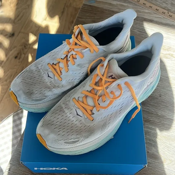HOKA ONE ONE WMNS  CLIFTON 8 LACE UP RUNNING TRAINING SHOES blanc de blanc/white