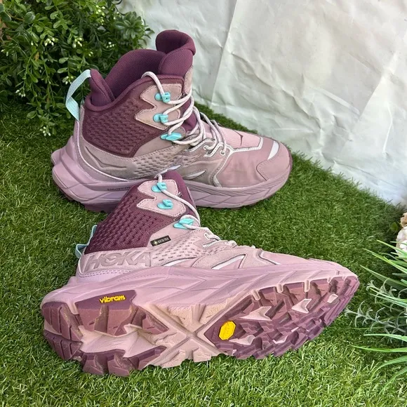 HOKA ONE ONEWomen Anacapa Mid GORE-TEX Hiking Shoes 11 Elderberry/Grape wine👟